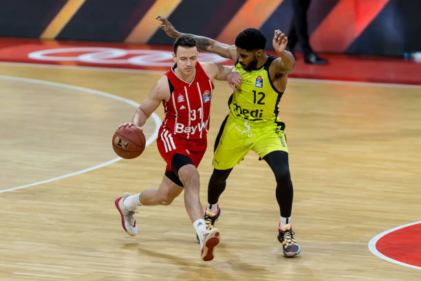 的守门员 的守门员