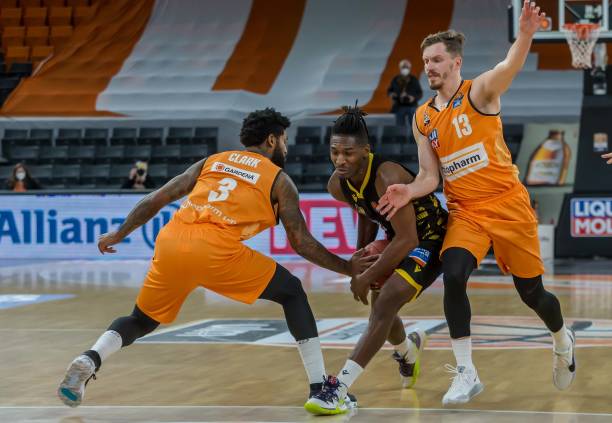 而赛后产生 而赛后产生